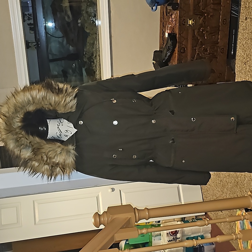MICHAEL KORS COAT...army green..size medium...excellent condition - Picture 4 of 10